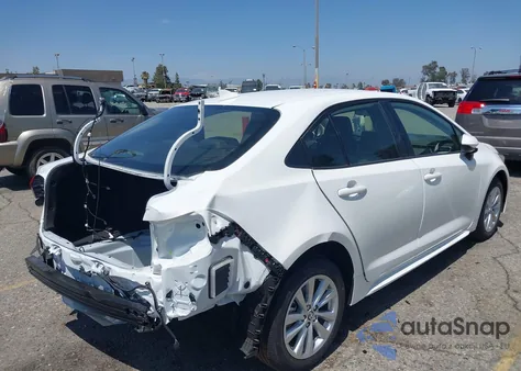 2025 Toyota Corolla Hybrid Le z USA, uszkodzony, nr VIN JTDBCMFE3S3096041